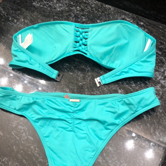 Bikini set - Picture 3 of 4